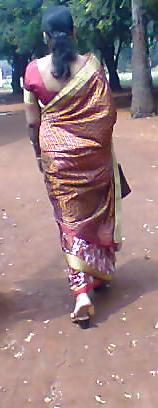 22P Back view of sexy auntry