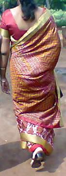 22P Back view of sexy auntry