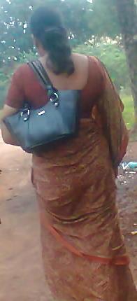 22P Back view of sexy auntry