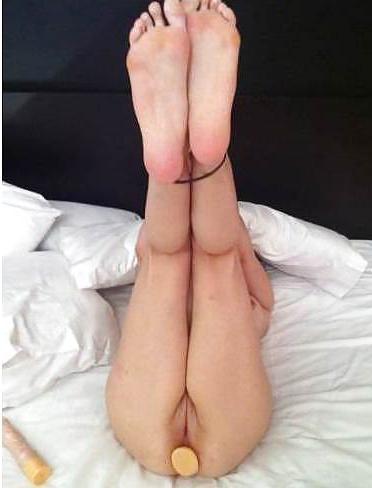 14P AMATEUR SUBMISSIVE SLUT