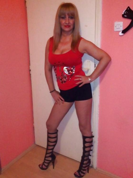 25P Serbian MILF
