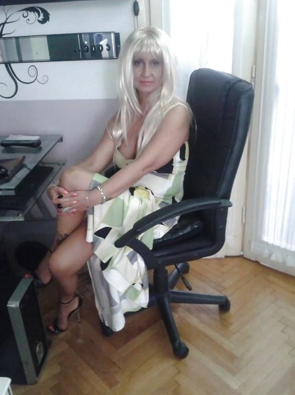 25P Serbian MILF