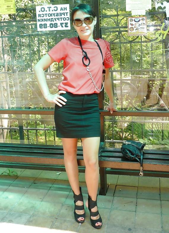 16P Mature mom. How do you fuck her?