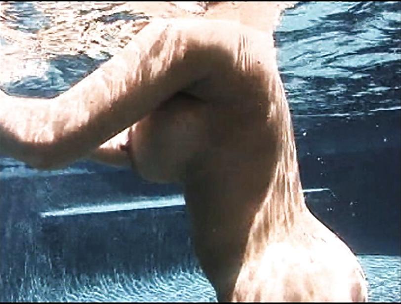 13P Linsey Dawn - Underwater Pool Part 2