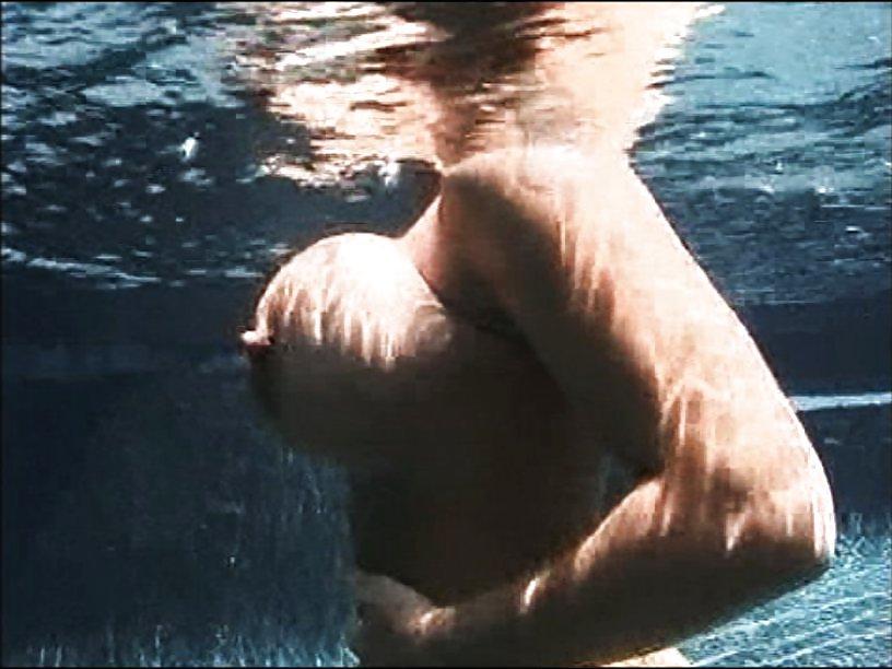 13P Linsey Dawn - Underwater Pool Part 2