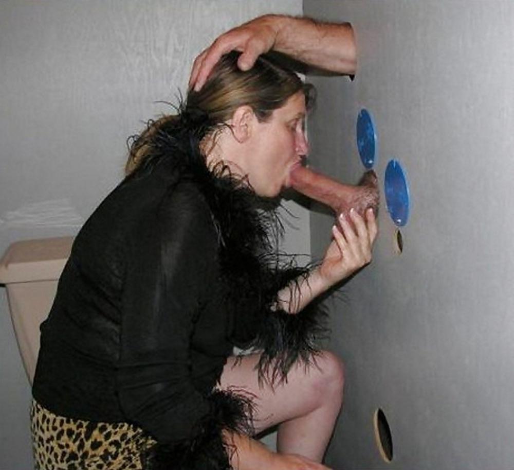 25P Sucking Strangers' Dicks