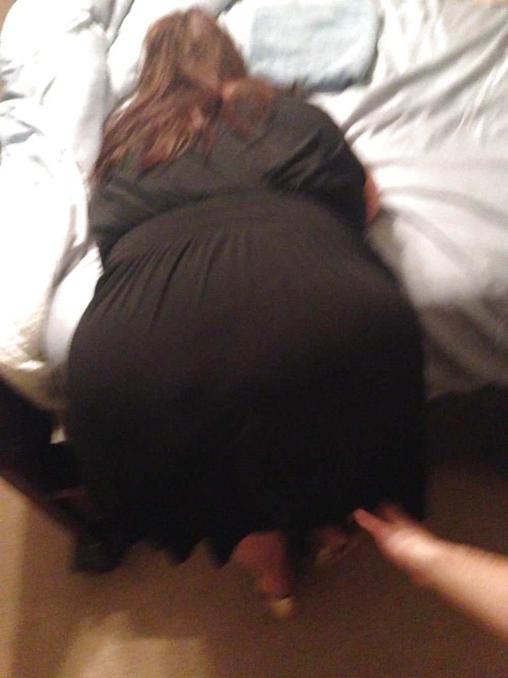11P Nalgona Y cornudo