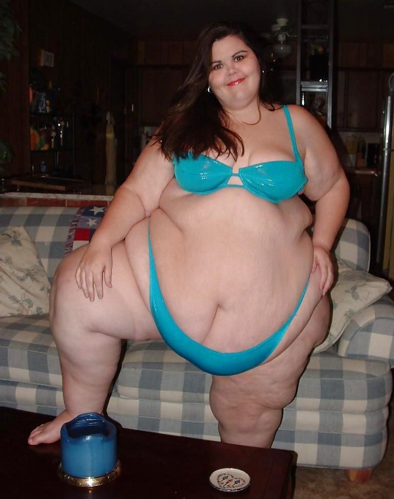 12P Butt so big it splits my pants