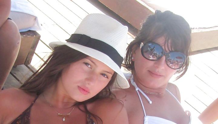 25P Busty Israeli girl