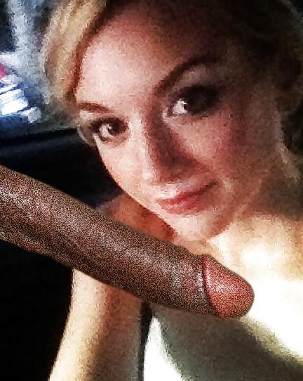 12P Emily Kinney