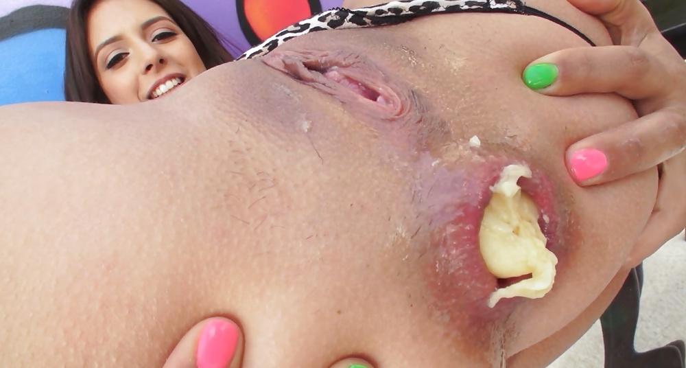 25P Girl and banana