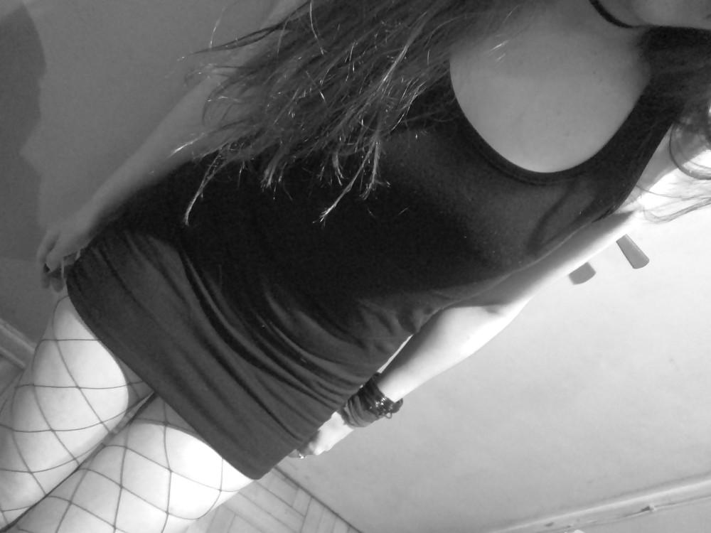 19P Submissive hot girlfriend