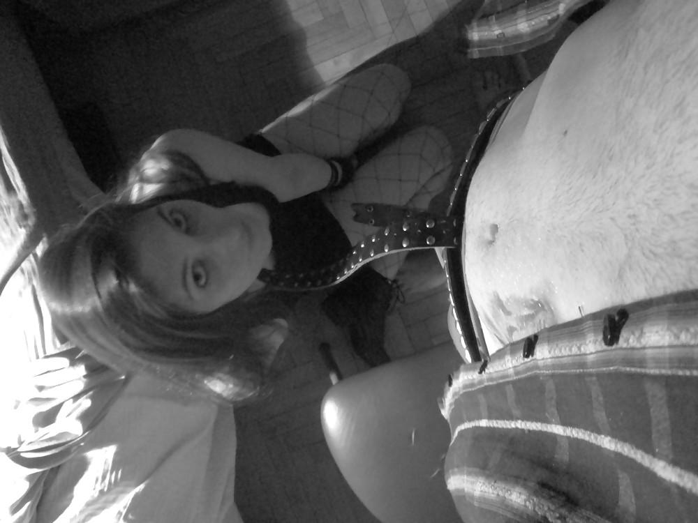 19P Submissive hot girlfriend