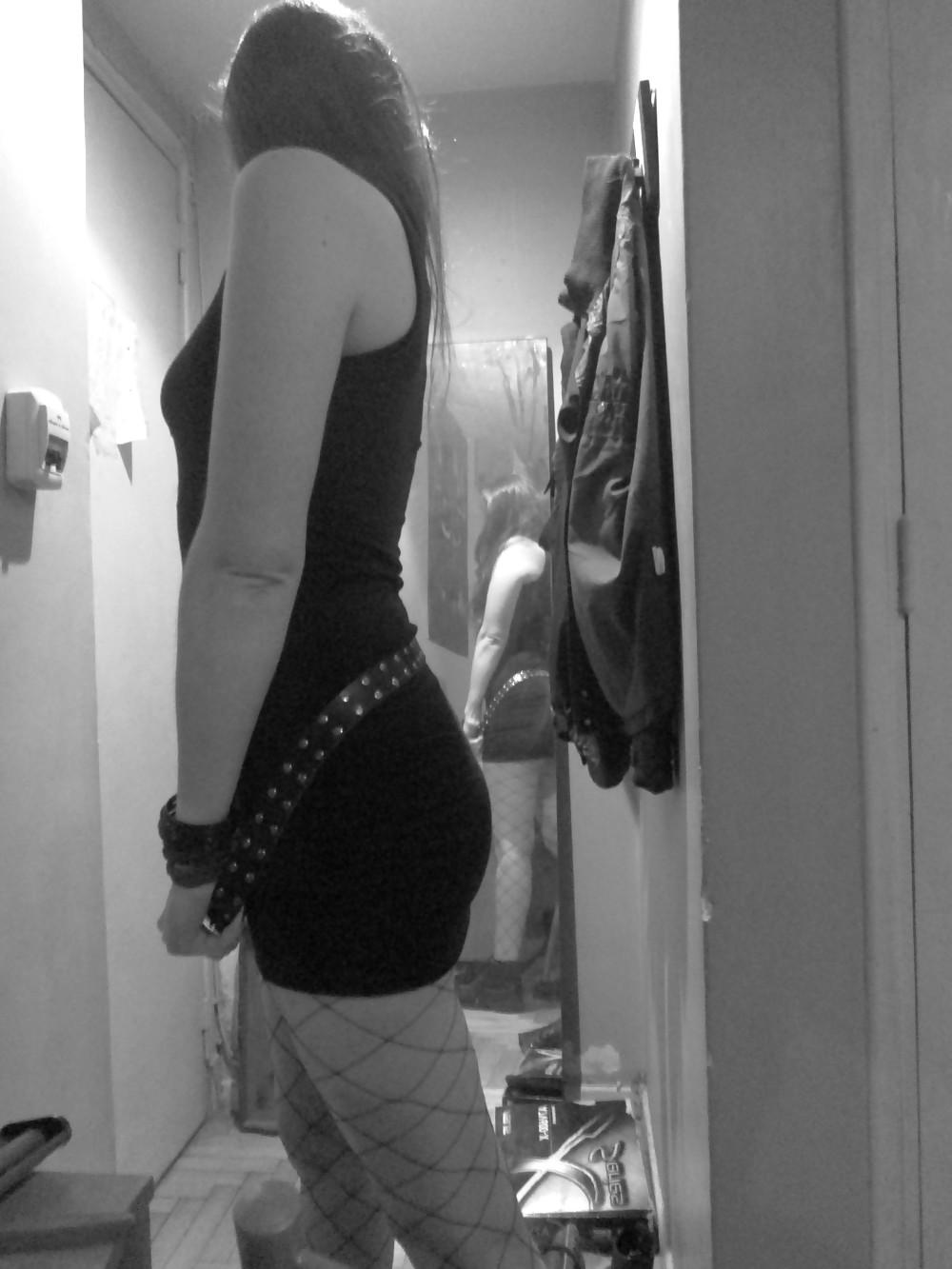 19P Submissive hot girlfriend