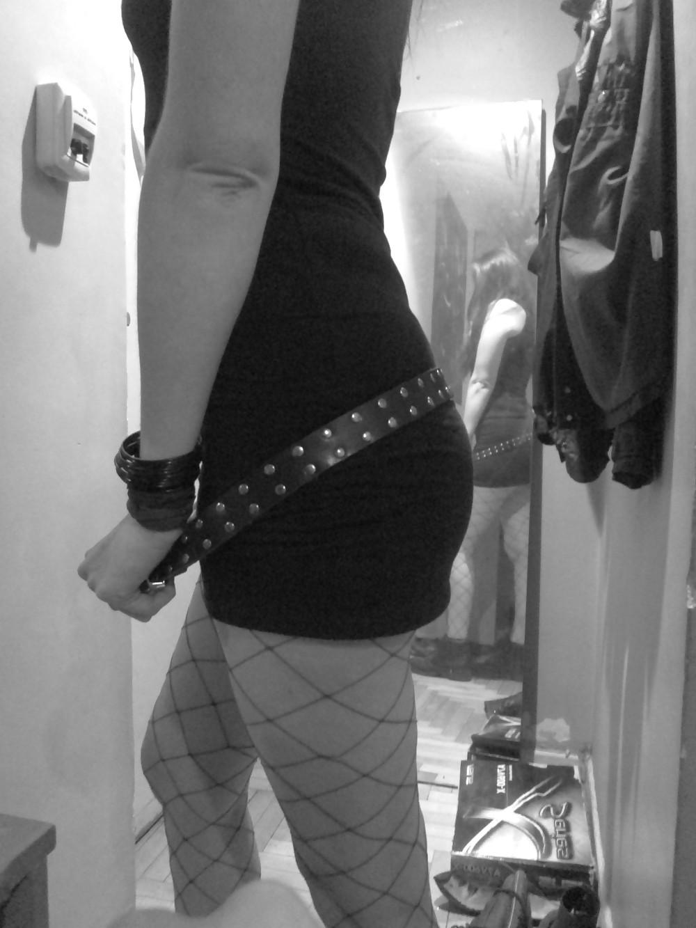 19P Submissive hot girlfriend