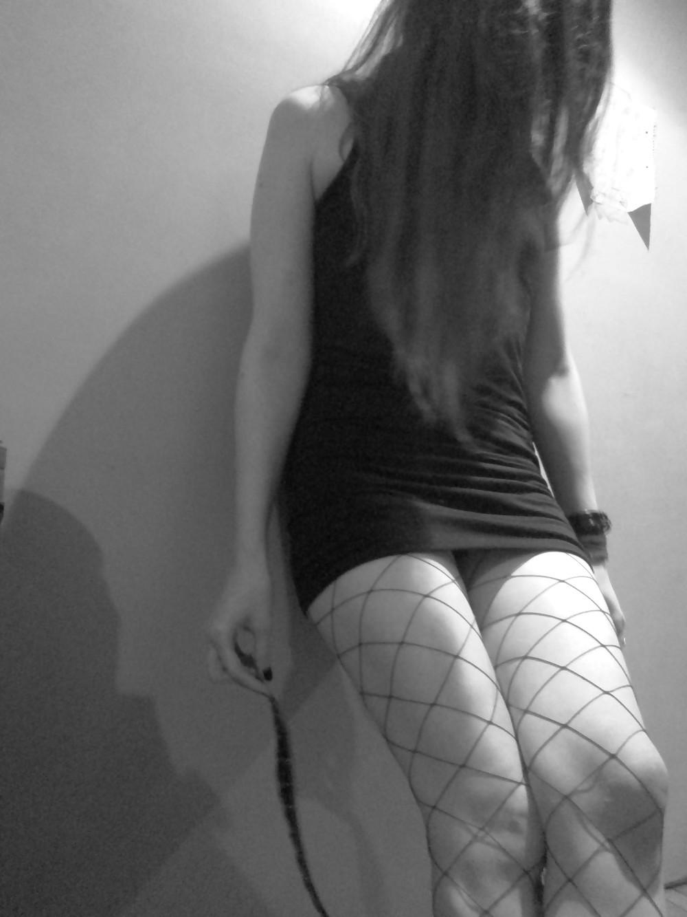 19P Submissive hot girlfriend