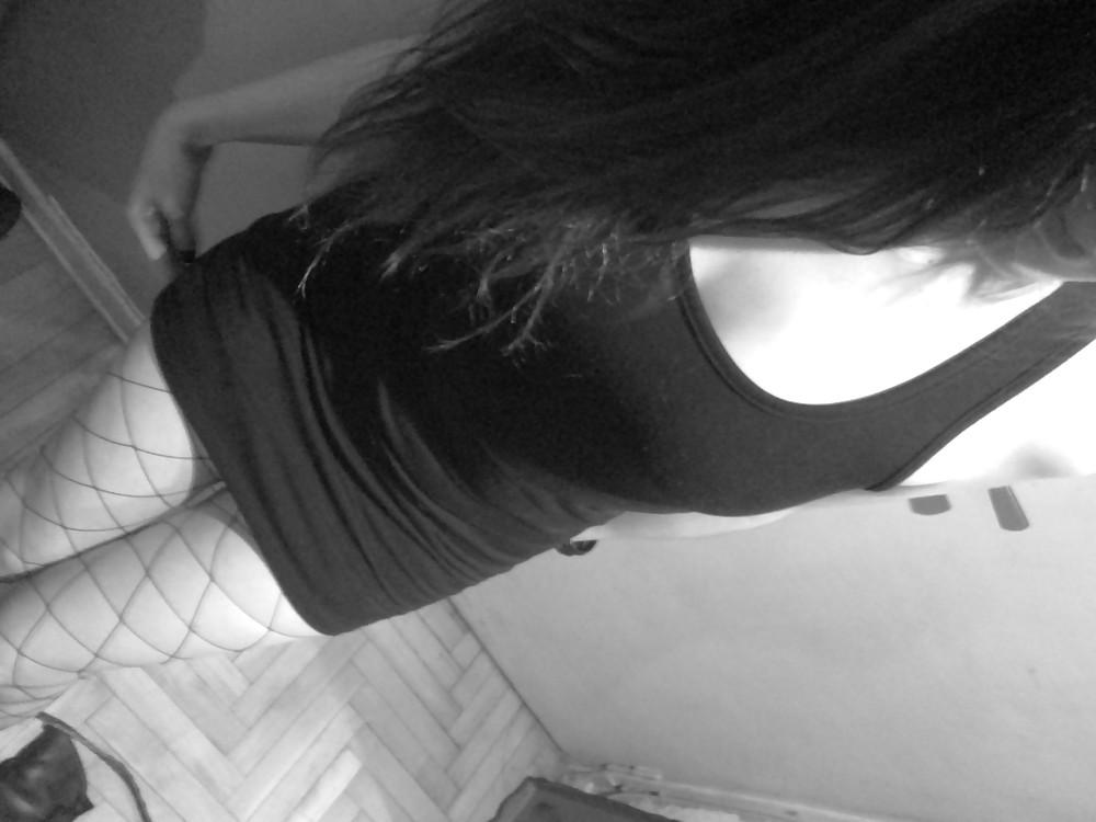 19P Submissive hot girlfriend