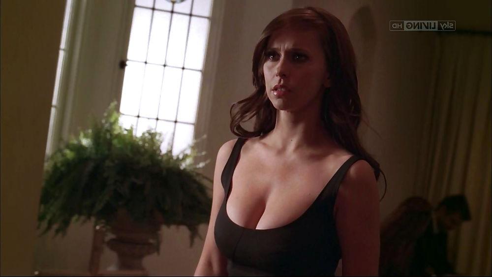 25P Jennifer Love Hewitt Ass & Tits
