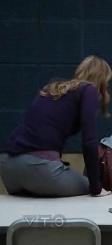 25P Stana Katic Castle Caps