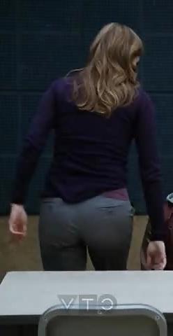 25P Stana Katic Castle Caps
