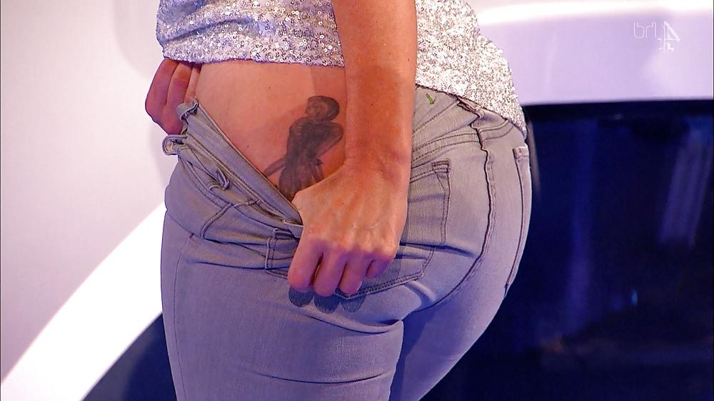 25P Davina McCall (includes her topless paparazzi pics)