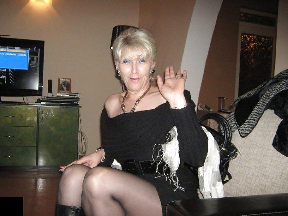 19P Mature Sluts in Nylons