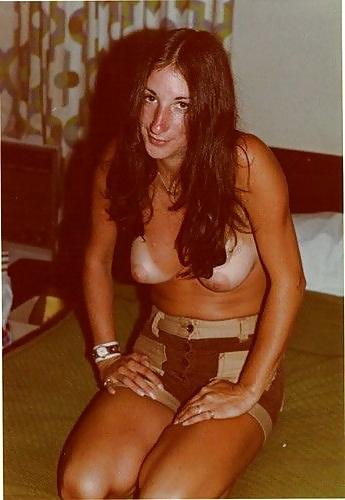25P Vintage Wives & Girlfriends 53