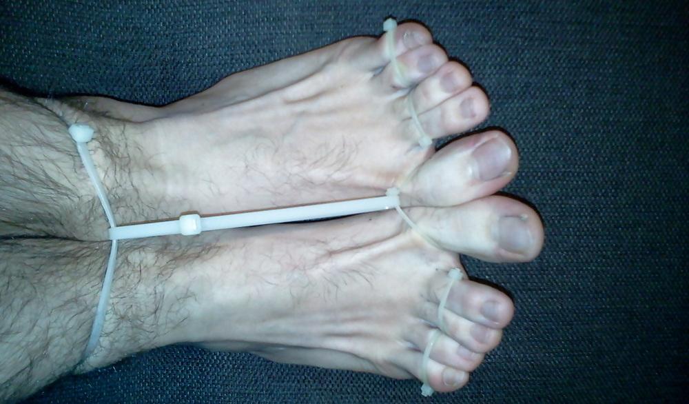 15P Bound feets