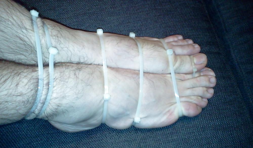 15P Bound feets