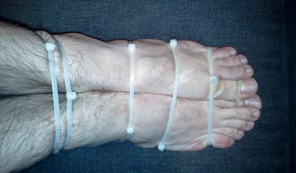15P Bound feets