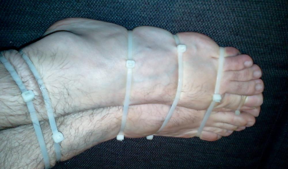 15P Bound feets