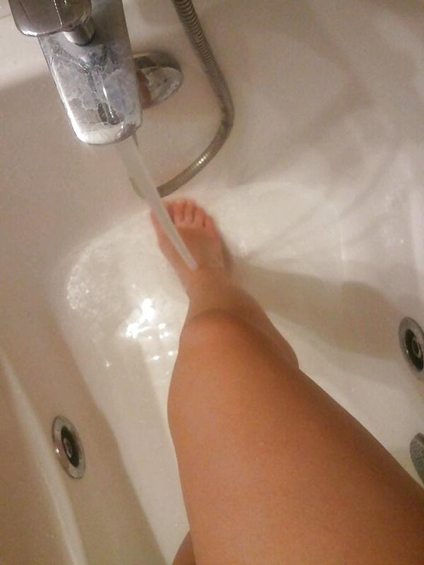 9P My girlfriend s feet and extreme hot footjob yellow socks