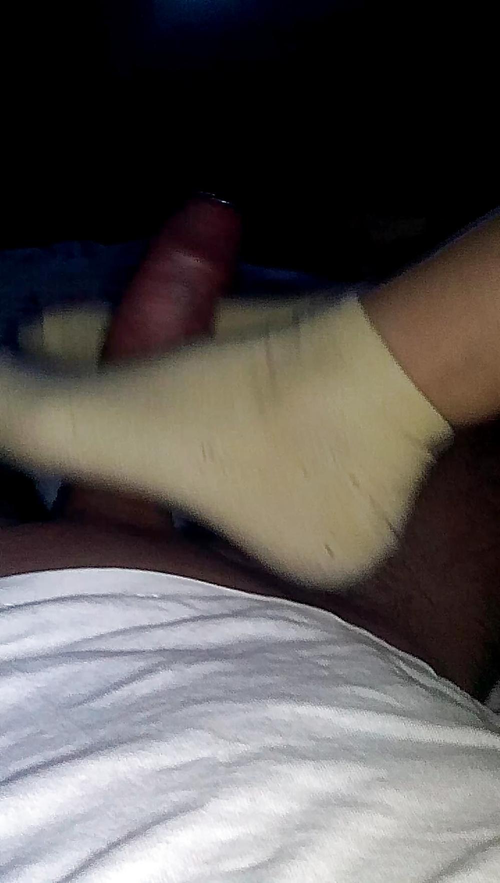 9P My girlfriend s feet and extreme hot footjob yellow socks