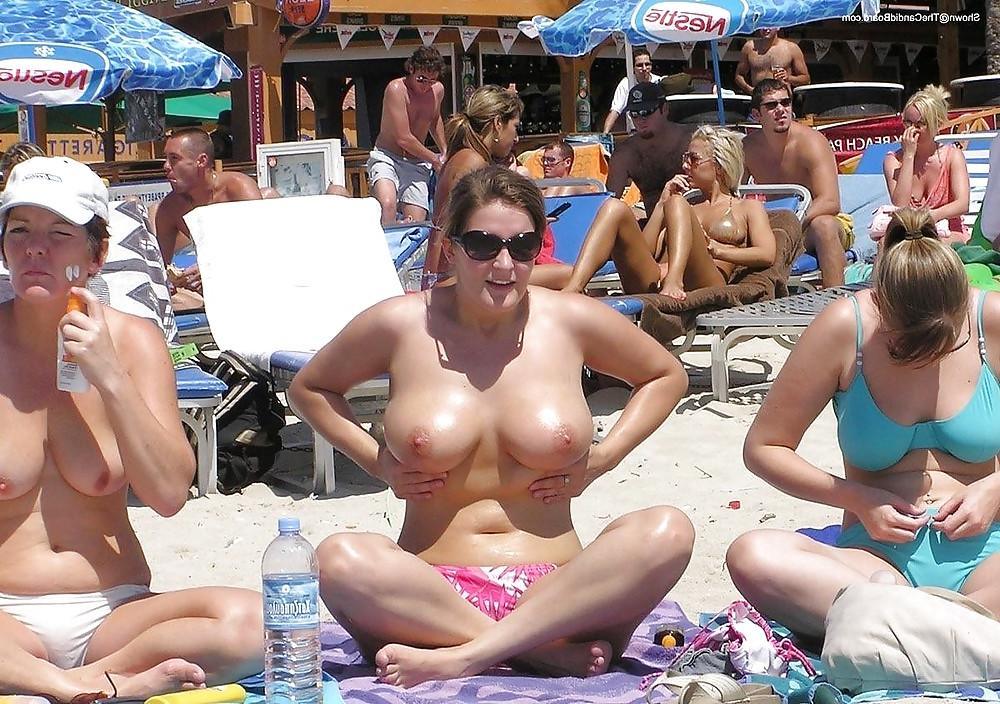 22P Big Tits 3