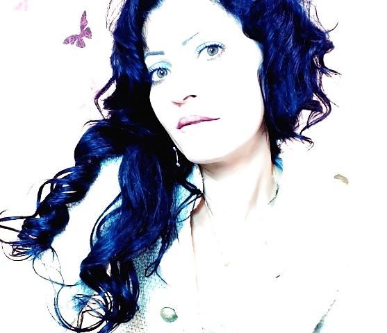 25P Mature dancer, always in a good mood, ready to play.