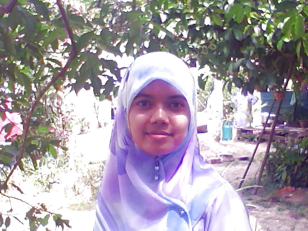 5P Melayu posing dlm bilik