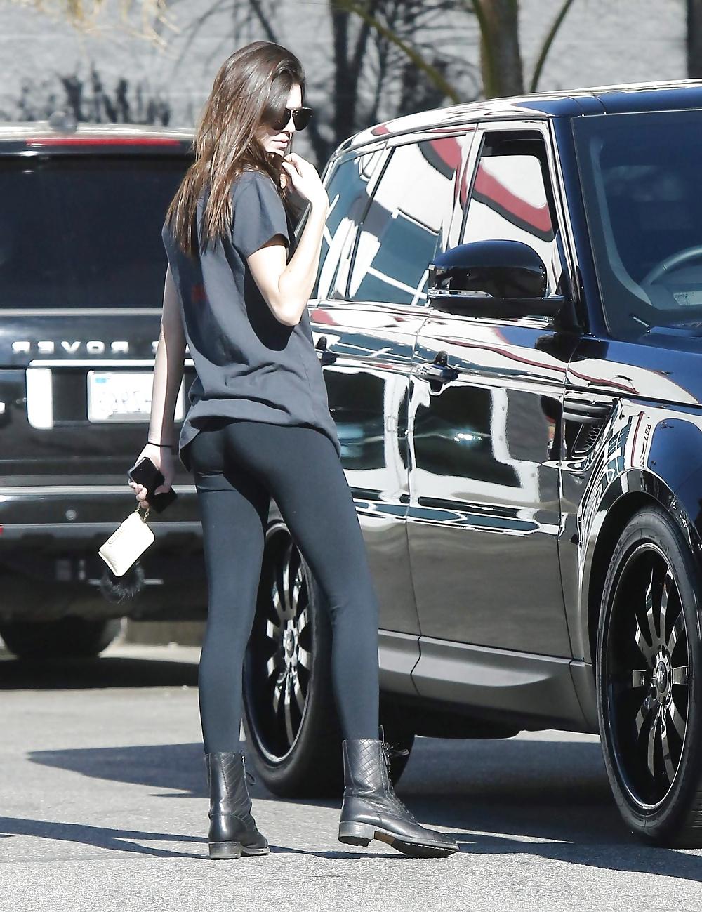 25P Kendall Jenner.. Fantasme.. So HOT
