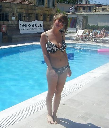 25P Exhibitionist Holly M..