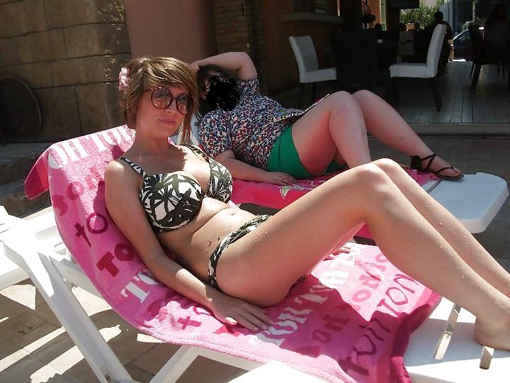 25P Exhibitionist Holly M..