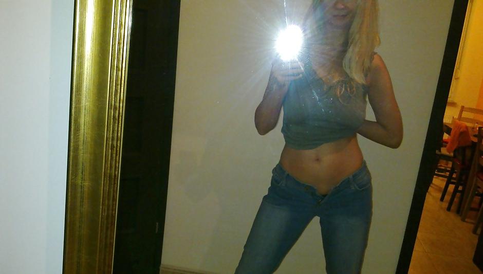 19P Polish Milf uit saggi tits