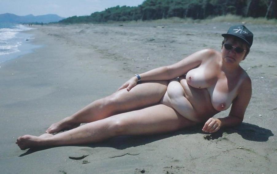 25P Real Wives and Grannies Mature BBWs