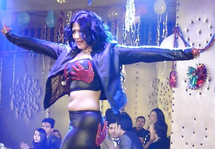 5P Shakira fatyyn belly dancer 2014