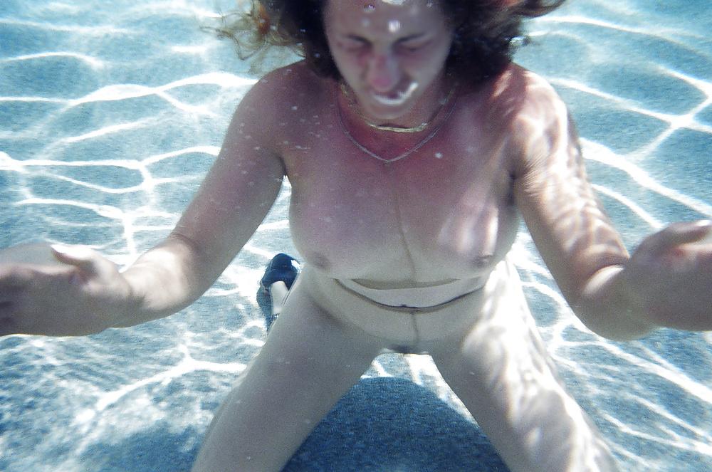 21P Fun at the pool