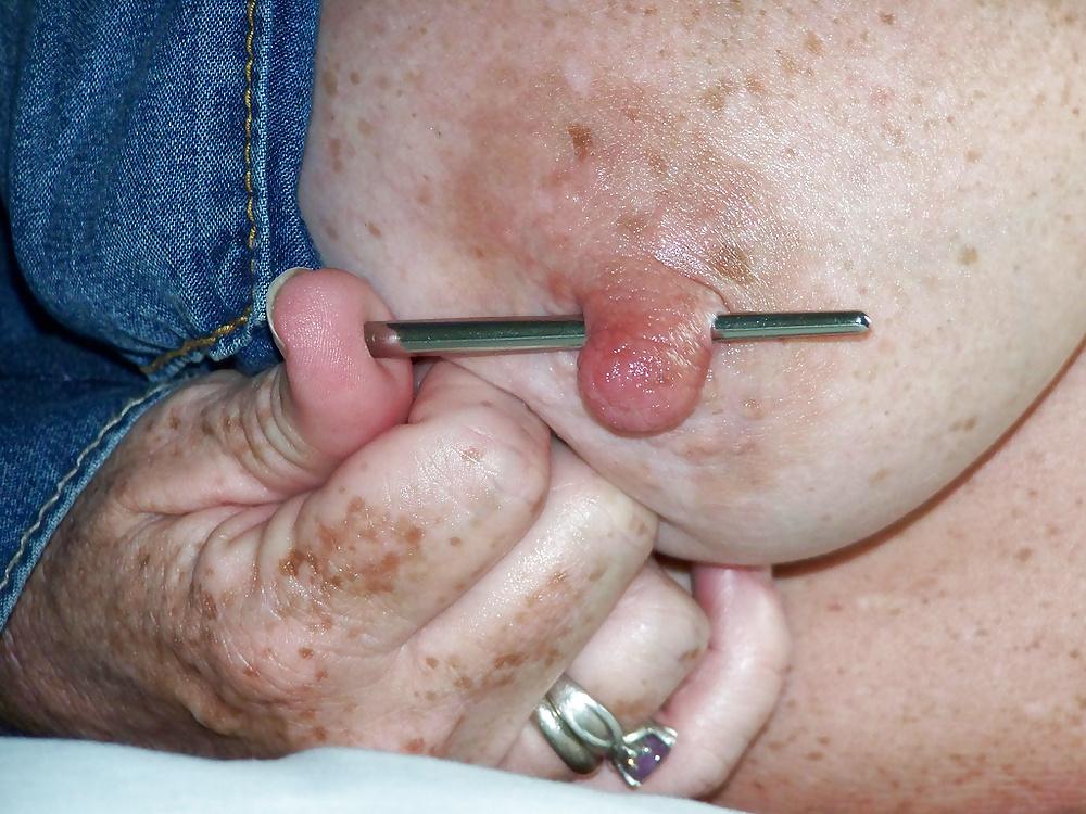 20P Exposed Slut Gilf with Extra Long Nipples