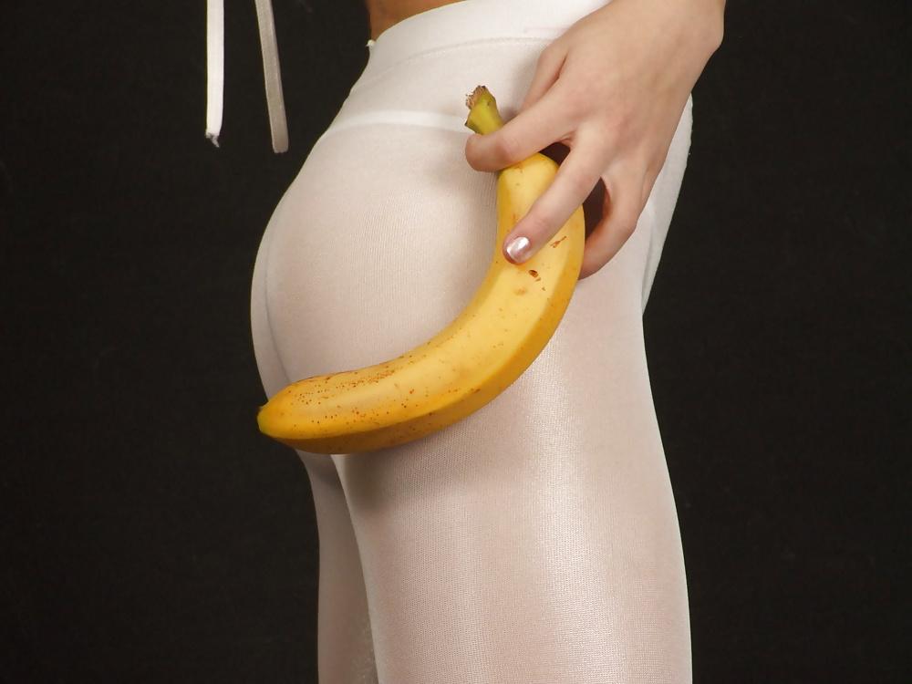25P Going bananas in pantyhose.