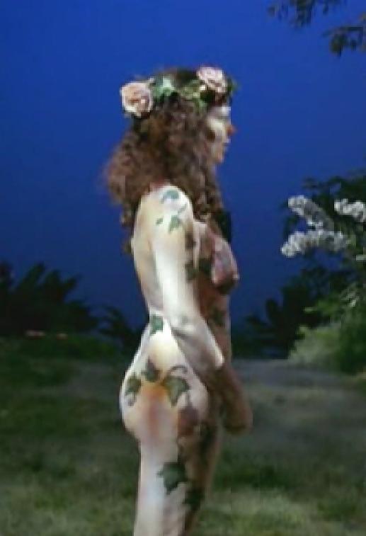 24P Mature celebrity Olivia Coleman.