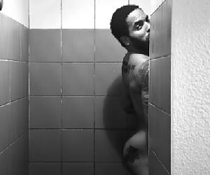 22P Black celebrity men