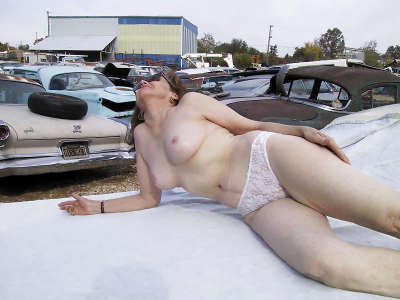 25P Sexy trailer trash gilf