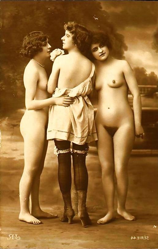16P Vintage  Lesbian & Courtship-num-001