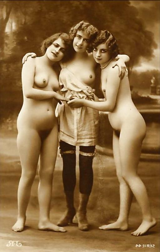 16P Vintage  Lesbian & Courtship-num-001